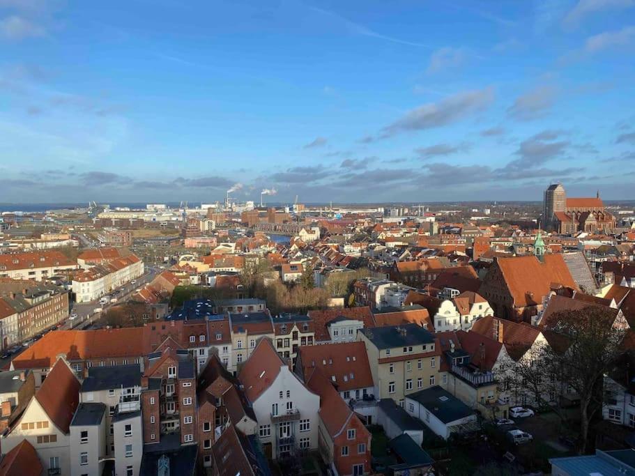 Meerblick, Balkon Und Private Sauna Im Historischen Getreidespeicher Висмар Экстерьер фото